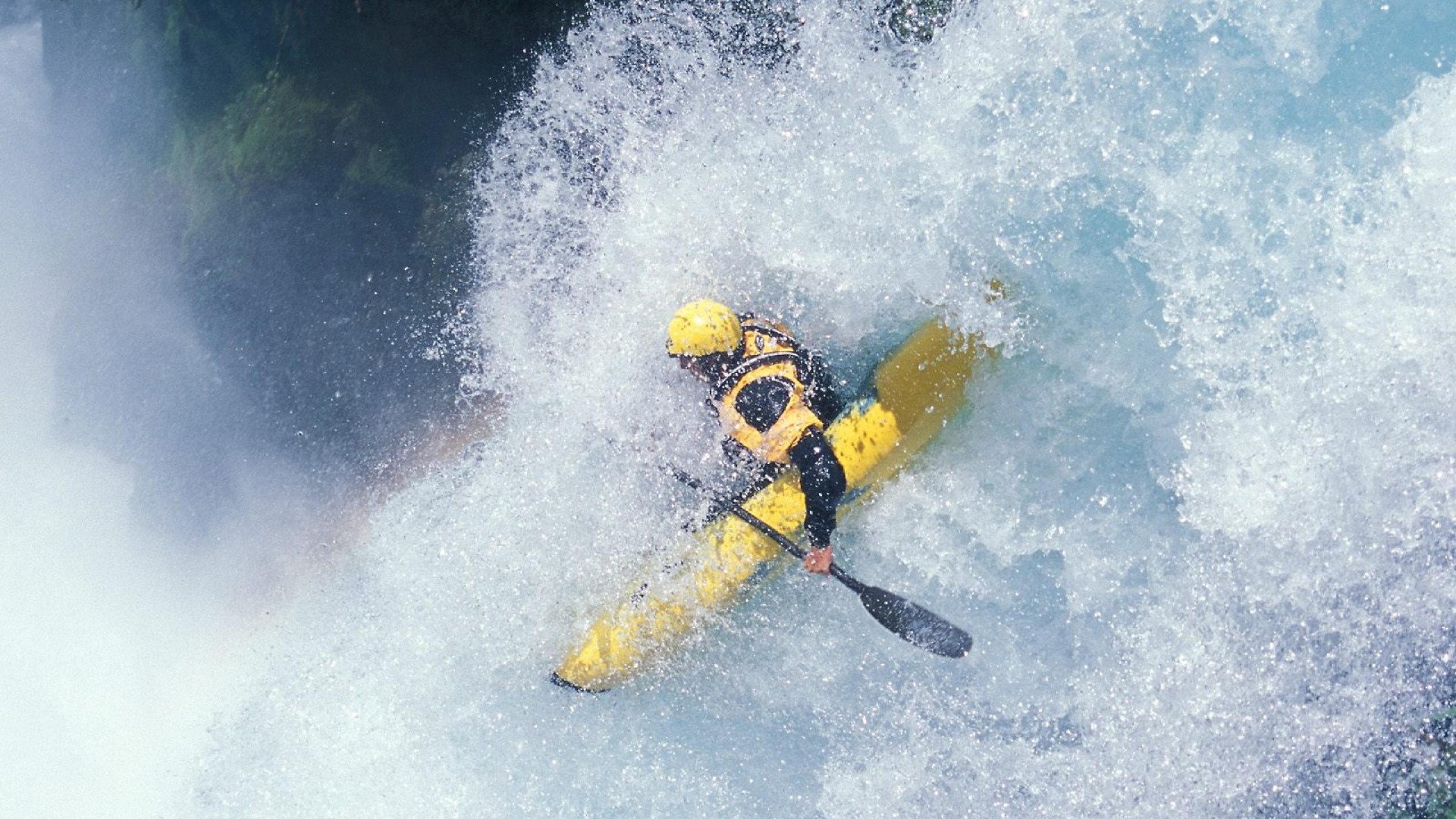户外拓展“目标营救任务模拟赛” 综合运用多种技巧